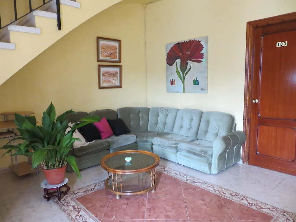 Hostal Restaurante Reina El Tejar 2*,  Spain